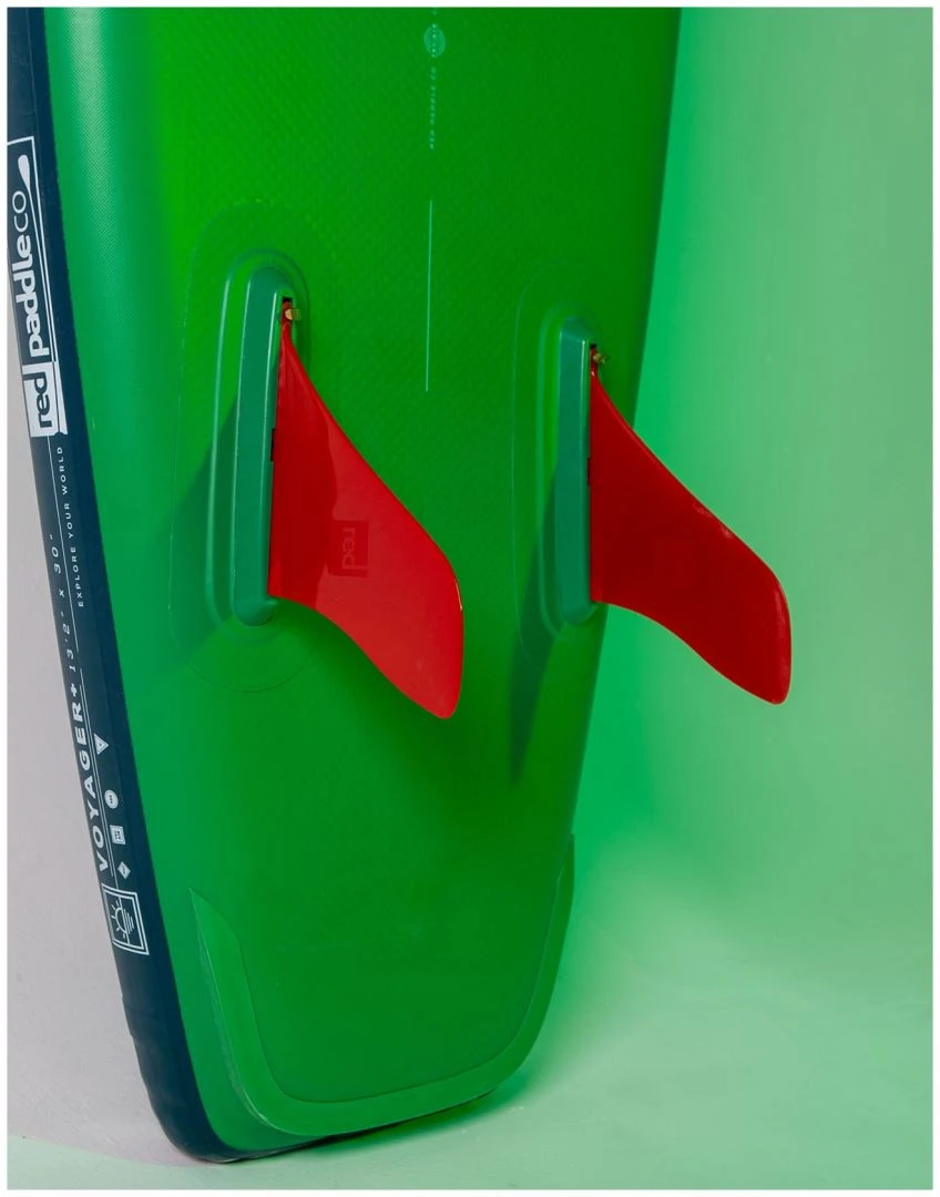Red Paddle Co. Red Paddle Co 13’2 Voyager Plus MSL Inflatable SUP + 2021 Carbone 100 3pcs Paddle White-Green-Dark Blue 8 Red Paddle Co. Red Paddle Co 13’2 Voyager Plus MSL Inflatable SUP + 2021 Carbone 100 3pcs Paddle White-Green-Dark Blue – Image 6